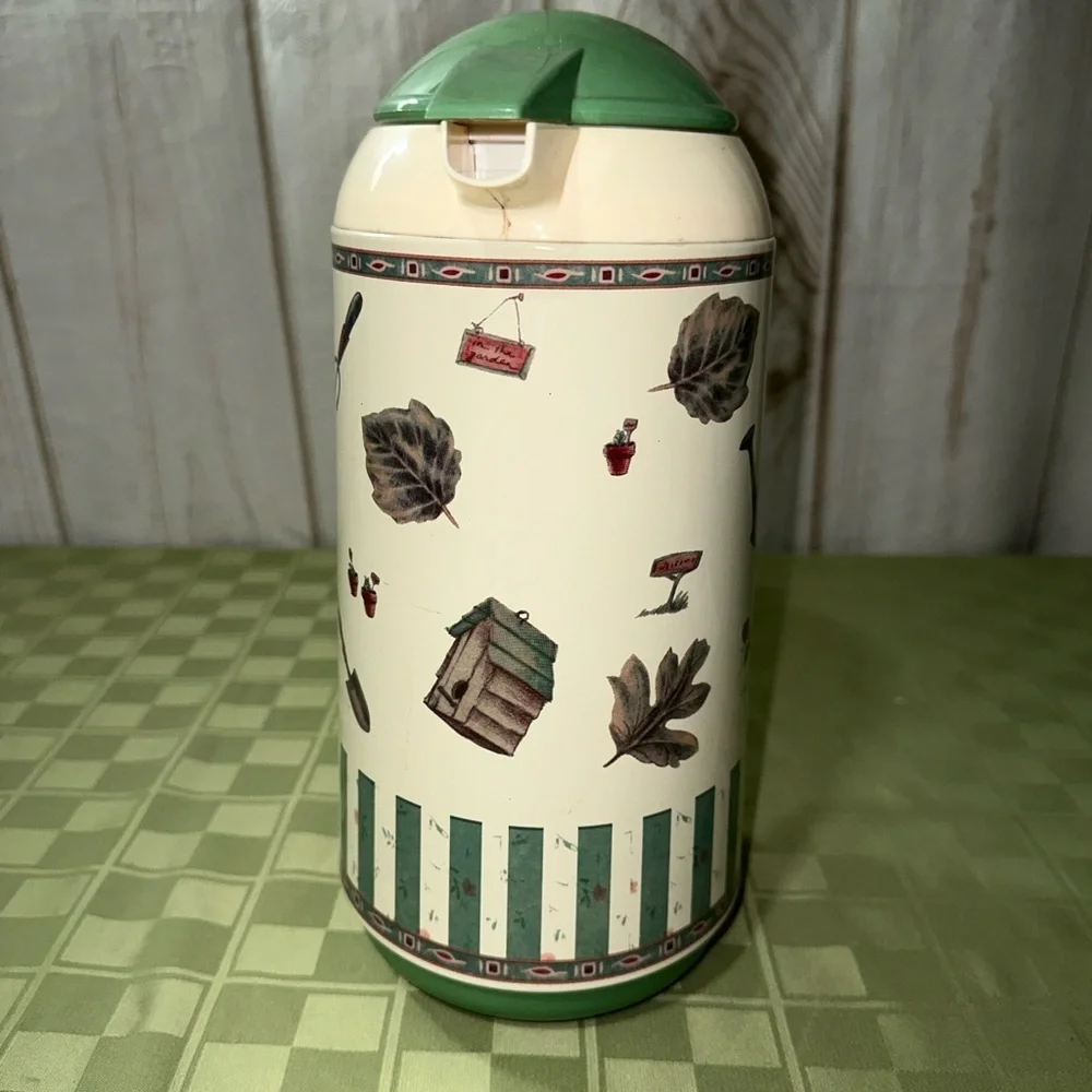 Pfaltzgraff Naturewood melamine, Coffee Carafe Kitchen Accessory